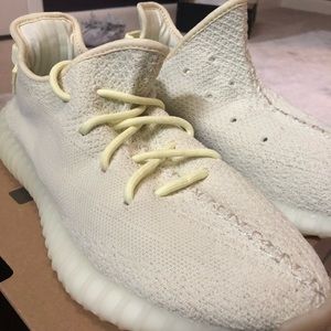 Yeezy Boost 350 V2 Cream/Yellow Primeknit Sneakers